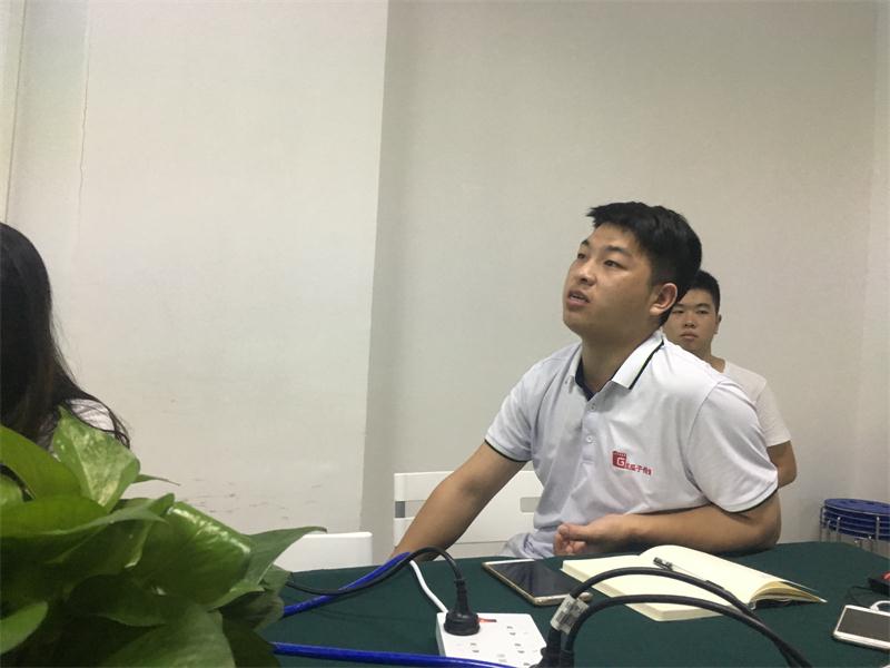  72期瓜瓜早課堂-你以為在火車上賣盒飯很簡單？
