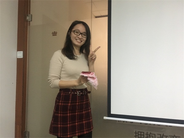 紅瓜子沙龍--- 向周六早9點say嗨！